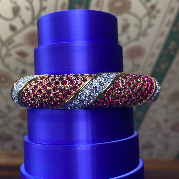 Vintage JBK Camrose & Kross Red & Clear Crystal Hinged Bracelet - Picture 10 of 14